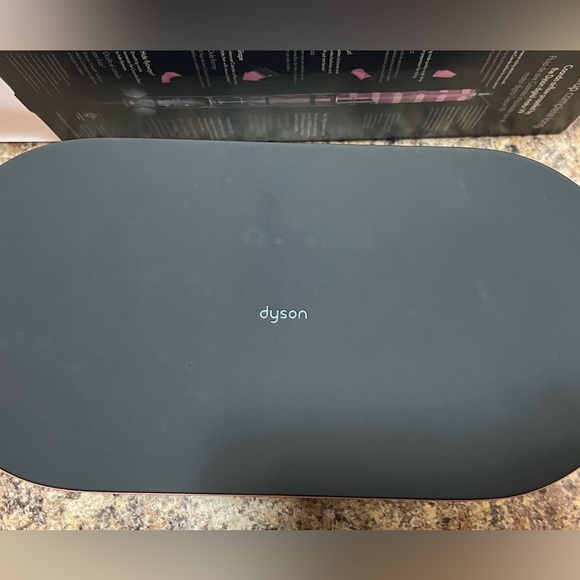❗️SOLD❗️
Dyson - Airwrap multi-styler Complete
Long - Ceramic Pink & Rose Gold - Picture 9 of 9